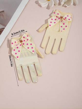 1 双新娘渔网手套，波点蝴蝶结设计，甜美迷人，是表演服装和派对配饰的理想之选。
