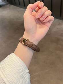 优雅拱形设计真皮表带，兼容 38mm/40mm/41mm/42mm/44mm/45mm/46mm/49mm（Series 11/10）9/8/7/SE/6/5/4/3/2/1，时尚替换表带 - 咖啡棕 - 查看 4