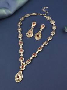 1 Set Hollow Palace Style Metal Rhinestone Inlaid Pendant Necklace With Matching Earrings, Bridal Wedding Party Daily Holiday Jewelry Set For Women