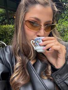 1 Peça Óculos de Moda Estilosos em Moldura Oval Vintage para Mulheres, Elegante e Adequado para Uso Diário, Acessórios de Praia para Mulheres, Óculos Escuros Básicos, Roupas Casuais de Outono e Inverno para Mulheres, Presentes Casuais de Negócios para Férias de Verão na Praia, Ao Ar Livre, Viagem