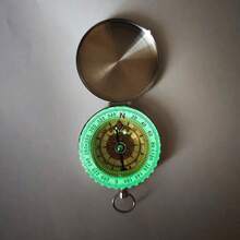 1pc Premium Stainless Steel Pocket Watch Compass, Outdoor Camping Directional Compass - Silver - View 2