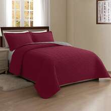 Elegant Comfort 3pcs Majestic Quilt Set Bedspreads, Ultra-Soft Comfortable Bedspread With 2 Pillow Shams Bedding, Machine Washable, Quilted Reversible Bedspread Coverlet Set, Full/Queen, King/California King And Twin/Twin XL Size Bed For All Seasons, Christmas Decorations Gifts, Cozy Winter Styles, Holiday Décor - 酒紅色/灰色 - 查看 2
