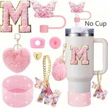 8 Stück Zubehör für 40oz & 30oz Becher, inklusive Strohhalm-Deckel, auslaufsicherer Silikonverschluss, Silikonmanschette, Buchstabenanhänger-Kette, Aufkleber, Herz-Haken, Herz-Pompon-Haarball-Anhänger, für Camping, ideales Valentinstags-Geschenk, Muttertags-Geschenk (ohne Becher)