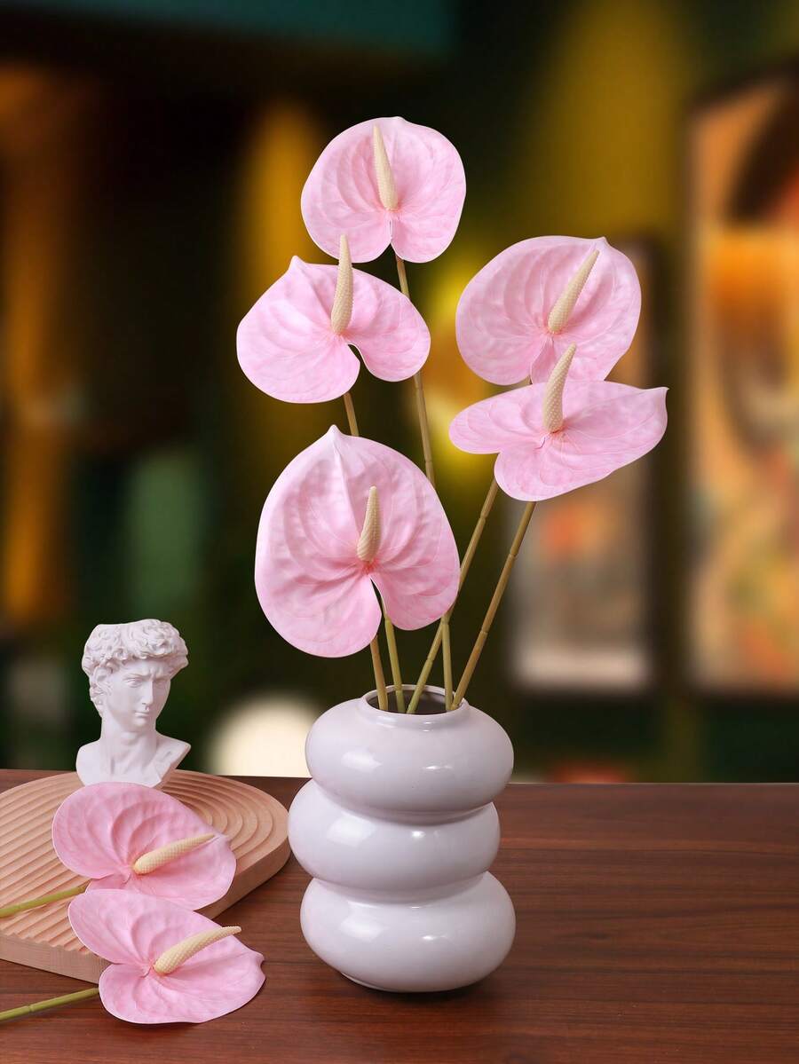 1支/3支/5支装，高档材质红掌，柔软PVC材质，造型灵活易收纳，非常适合家居装饰、办公室装饰、派对装饰、桌面装饰、花瓶装饰、DIY插花等。