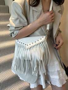 Retro Leather Crossbody Bag, Bohemian Shoulder Bag, Fringed Studded Cross-Body Square Bag, Casual Messenger Bag For Travel And Everyday Use, Portable Business Crossbody Bag, Small Clutch. - 白色 - 查看 3