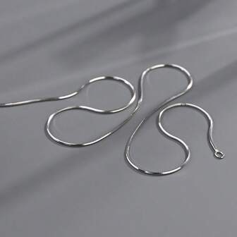 S925 银项链，时尚项链，适合派对和音乐节，是送给女性的简约珠宝礼物。