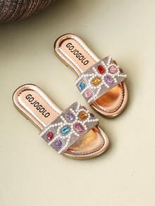 1 đôi dép đi biển cho bé gái, quai màu vàng hồng trang trí bằng đá giả và ngọc trai nhiều màu, chất liệu da tổng hợp, đế chống trượt, kiểu hở mũi, thiết kế rực rỡ và đầy màu sắc, thích hợp cho kỳ nghỉ hè ở bãi biển và các hoạt động ngoài trời. - Rượu sâm banh - Xem 7