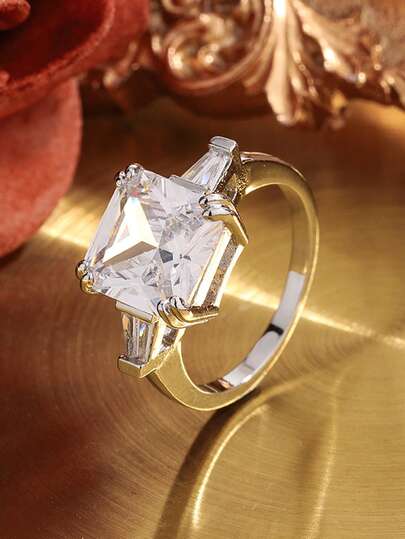 خاتم زفاف للنساء أنيق وعصري من الزركونيا المكعبة