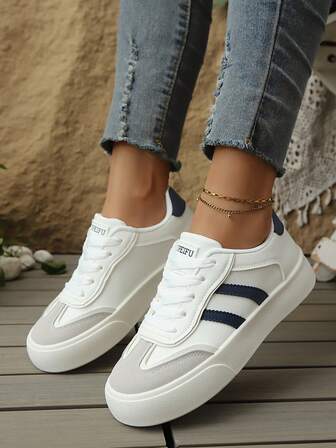 1 Pair Contrast Color Platform Sneakers: Simple White & Blue Contrast Color, Thick Sole For Added Height And Comfort, Lace-Up Design For Foot-Hugging Fit, Suitable For Daily Wear, Campus Commute, A Versatile And Comfortable Item To Create A Fresh And Energetic Style.
