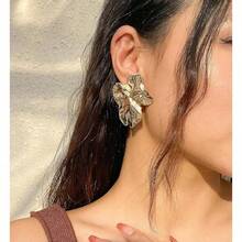 Big Gold Statement Earrings For Women , Chunky Unique Leaf Dangle Earrings, Fashion Gold Large Flower Earrings Jewelry - Gold - View 4