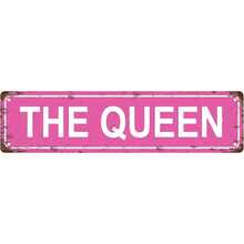 THE QUEEN Vintage Metal Tin Street Sign - 16x4 Inch Rustic Distressed Pink Wall Decor For Home, Bar, Cafe, Garage, Farmhouse, Garden, Porch & Patio, Cafe Signage, Garden Accessory, Bold Text Design, Weathered Finish - 彩色 - 查看 1