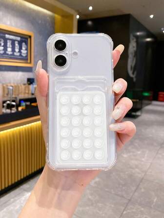 1 stötsäkert TPU-telefonskal med korthållare och 1 halkfri klistermärke. Halkfri klistermärket ökar friktionen för att förhindra att telefonen glider och faller, så att du kan hålla din telefon säkrare under daglig pendling, träning eller spel.