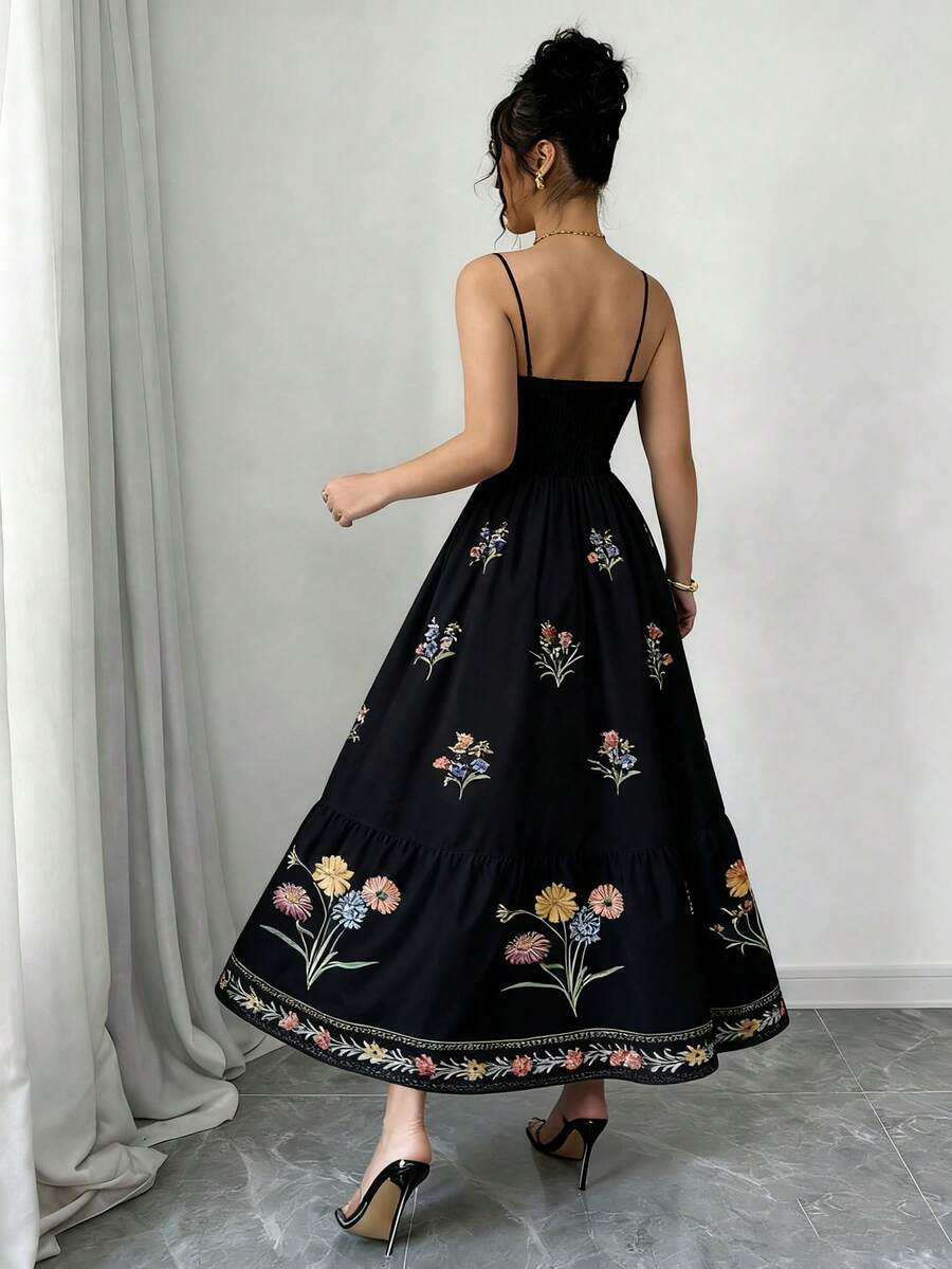 Women's Long Dress, Halter Neck Style With Vintage Print, Gathered Waist At The Back, Adjustable Straps, Elegant Dress. - 黑色 - 查看 1