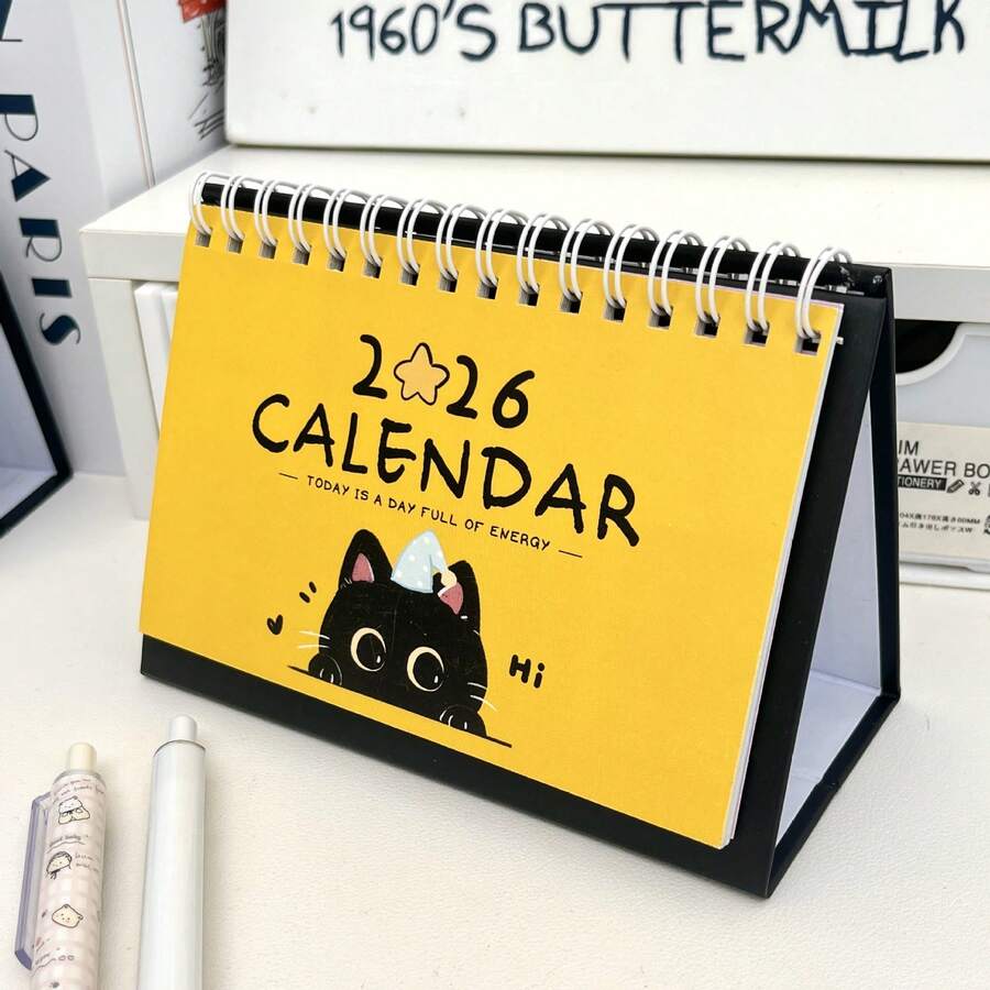 2026年可爱猫咪主题大号桌面日历 - 月度及周计划表，配有猫咪插图，小巧便携，螺旋装订，包含月计划表和周计划表