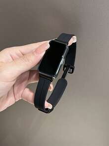 1pc Silicone Magnetic Strap, Compatible With Huawei Band 7/8/9/10/NFC Smartwatch - Black - View 4