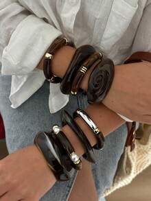 女士亚克力扎染糖果色不对称宽手镯 - 深棕色 - 查看 4