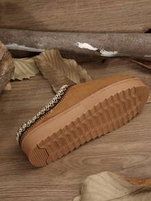 女士毛绒厚底拖鞋，秋冬新款人造保暖内衬套脚坡跟凉鞋，蓬松拖鞋 - 棕色 - 查看 6