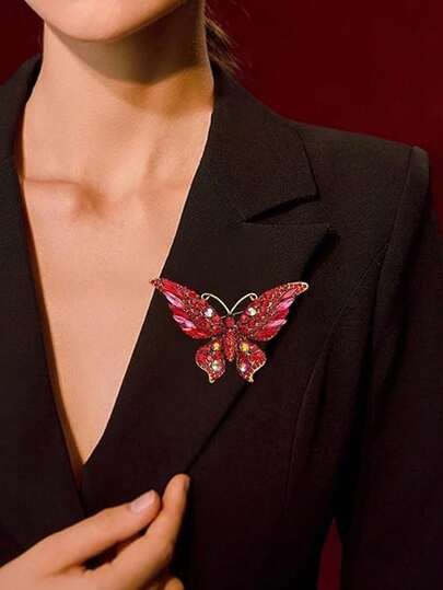 دبوس فراشة من الكريستال الفاخر على الطراز القديم للنساء، إكسسوار ملابس بتصميم حشرة فاخر