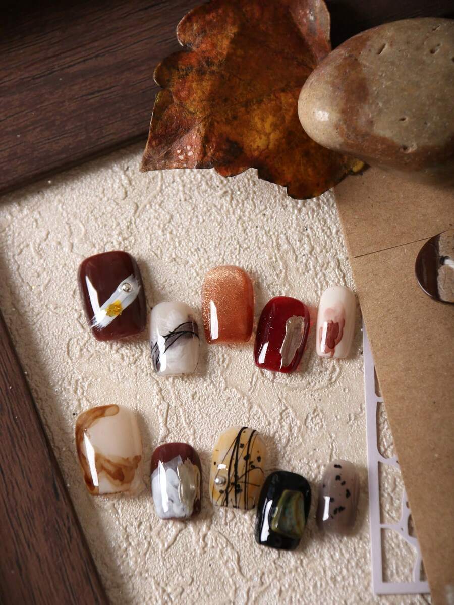 10片亚克力美甲贴片，棕色猫眼光晕白色黑色线条美甲贴片，美甲用品，假指甲，短款日常佩戴假指甲，人造指甲套装包含1张粘合贴片和1个迷你指甲锉。 - 彩色 - 查看 1