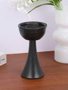 一套精致简约的金属香炉/香座,阿拉伯风格纤细腰身设计,可用作香薰扩散器、香薰炉、水疗冥想用品,营造优雅氛围,适用于办公室、瑜伽馆、派对场所,也可用于家居装饰。 - 彩色 - 查看 18