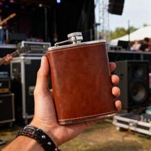 8ozPortable Pocket Hip Flask Outdoor Travel 240ml Stainless Steel Flask Whiskey Drink Alcohol Flasks Can Be Used For Drinking Water, Coffee, Milk, Beverages,Suitable ForTravel,Parties, Weddings, Outdoor ,Birthday,Friend,Boyfriend,Father,Surprise Gift - Multicolor - View 4
