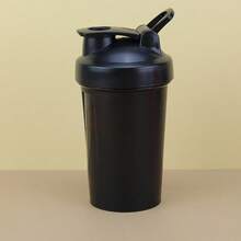 20oz Black Shaker Bottle, Ideal For Protein Shakes And Pre-Workout