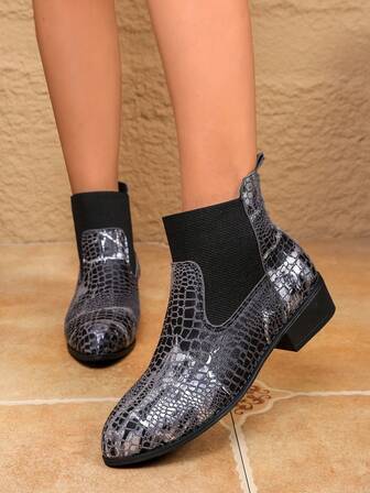 Stivali da equitazione di nuova occidentale per donne, stile casual all'aperto di moda, taglia comoda, con taglio a V sul gambale, stile retrò