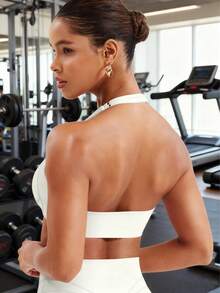 YEOREO Women Halter Sports Bra Light Support V Neck Padded Strappy Open Back Workout Gym Tops Y2K - trắng - Xem 2