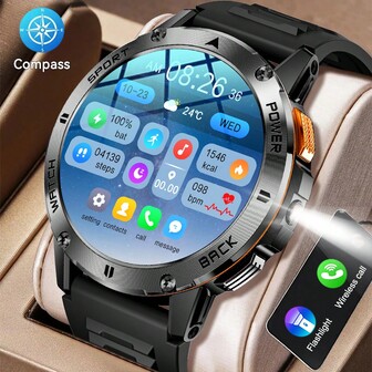1 pieza Reloj inteligente 2025 para hombres, con linterna potente, pantalla táctil HD de 1.53 pulgadas, llamada inalámbrica/asistente de voz, monitor de frecuencia cardíaca/sueño y actividad física, resistente al agua IP68, seguimiento de movimiento, brújula, talla grande de 100 modos deportivos, podómetro, compatible con iOS y Android, un bonito regalo.