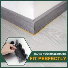 一款二合一斜角测量工具，集角度测量、量角器和锯切角度测量于一体，适用于家居装饰、木工、专业木工工具，配备锯切量角器，便携式二合一斜切测量和切割工具 - 可精确切割高达 180 度的角度，黑色塑料材质，是木工和 DIY 项目的理想之选，无需电池，适用于木工斜切锯。