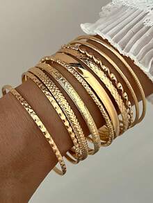 30/25/20/15/10/5pcs Multi-Piece Stackable Vintage Coin, Flower, Geometric, Ribbon, Water Drop, Colorful Resin, Heart, Twist, Faux Pearl Beaded, Chain Texture, Rhinestone, Bling Bling, Glossy, Minimalist Plain Circle, Snake Bone, Airplane, Plain Chain, Exaggerated Wide Bracelet Set, Simple Elegant Delicate Retro Design, Suitable For Holiday, Party, Date, Gift, Daily Wear (Random Shipment)