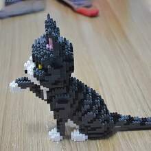 Country-Style Pet Cat Model, Orange Tabby Cat, White And Brown Tabby Cat, Micro-Particle Building Block DIY Assembly, Creative 3D Desktop Ornament, Educational Toy, 1300+ Pieces. - Animal Building Blocks - View 3