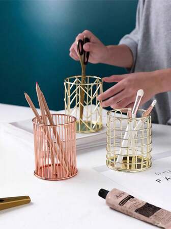 Cesta de almacenamiento de malla de alambre metálico, organizador de escritorio de rejilla de hierro color oro rosa para artículos pequeños en la entrada, dormitorio, baño y oficina