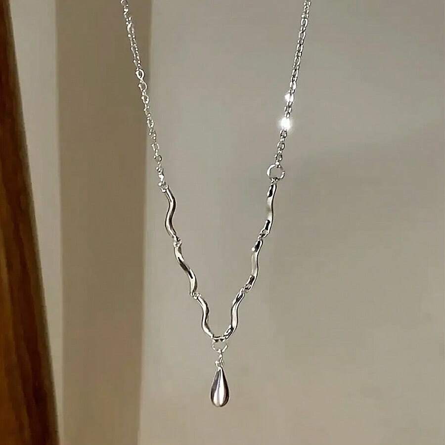 1件装波浪吊坠项链，独特高端轻盈设计，女士颈链