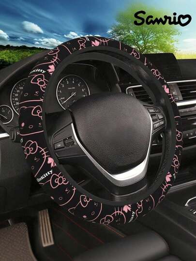 Sanrio Funda para volante universal de 15 pulgadas con lindo diseño de Hello Kitty, de fibra de poliéster, sin anillo interior, suave y cómoda, fácil de instalar, superficie de felpa transpirable con ajuste elástico antideslizante, agarre y comodidad mejorados para conducción diaria, viajes al trabajo y familiares, accesorio de moda y lindo de dibujos animados para renovar el interior del automóvil, barrera protectora contra el calor, el frío y la suciedad, fácil de cuidar y limpiar rápidamente, regalo ideal para ella, niños y adolescentes en Halloween, Acción de Gracias, Navidad y ocasiones especiales