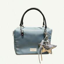 Gucci 1个带手柄和星星吊坠的缎面旅行化妆包，便携式化妆品收纳手提包，女士蓝色缎面旅行化妆包，带手柄和星星吊坠，可轻松收纳口红/钥匙/化妆品/卡包，便携式化妆品收纳包 - 淺藍色 - 查看 9