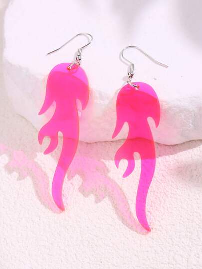 1对时尚小众简约设计洋红色金鱼造型亚克力吊坠耳环，适合女性佩戴，百搭日常、休闲、通勤、度假等场合。