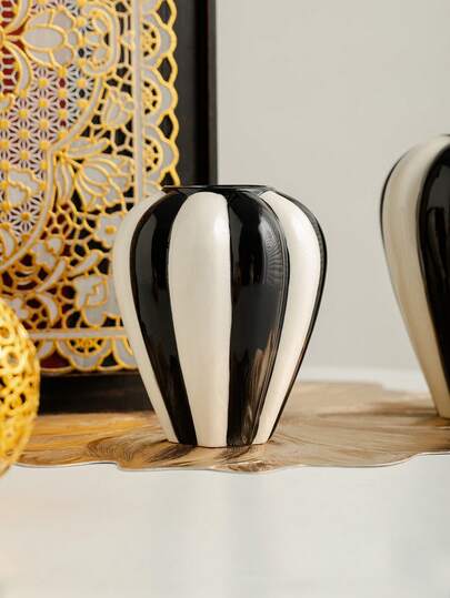 1pc Vertical Gestreepte Ceramic Vase, Zwart White, Minimalist Moderne Mini Wedding, Home, Desk, Office, Hotel, Living Room, Holiday Birthday Graduation Home Back To School Room Supplies ations Flower Vase Glass view 5