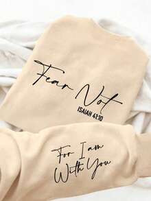 Chiếc váy áo nỉ dày vừa phải, thời trang này rất được ưa chuộng vào mùa xuân và mùa hè. Thiết kế nổi bật với họa tiết chữ in ở phía sau, xẻ tà hai bên, dáng rộng rãi, tay dài và chiều dài đến đầu gối, phù hợp để mặc quanh năm. Họa tiết chữ "IT'S OKAY NOT TO BE PERFECT" được thiết kế đặc biệt cho mùa xuân và mùa thu, là lựa chọn lý tưởng cho những buổi đi chơi, mua sắm và hẹn hò. Một món đồ không thể thiếu cho ngày Valentine. - Màu be - Xem 6