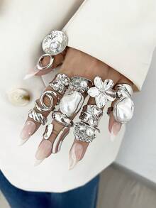 7/14pcs Fashionable Exaggerated Vintage Coin & Chunky Flower Faux Pearl Ring Set, Women Vacation, Party, Birthday, Holiday Gift, Versatile Daily Wear - Silver - View 1