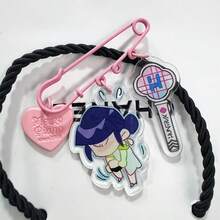 1个/ 恶魔猎杀女巫卡通亚克力钥匙扣徽章 KPOP周边 - 彩色 - 查看 9