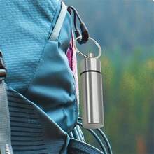 Conjunto de 6 porta-comprimidos de chaveiro, porta-comprimidos portátil, porta-comprimidos de alumínio impermeável, pequeno porta-comprimidos para viagens e acampamentos ao ar livre.