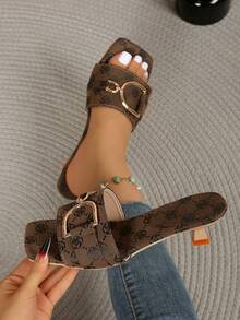 صنادل كعب قطة 2025 الجديدة للنساء، كعب عالي مريح وجذاب للارتداء الصيفي الخارجي - بني - مشاهدة 6