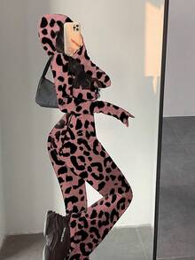 Spring And Summer New Velvet Slim-Fit Hooded Flared Jumpsuit, European And American Hot Girl Style Velvet Hooded Jumpsuit For Women, Slim-Fitting And Slimming Flared Long Pants With V-Neck Zipper, Perfect For Hanging Out With Girlfriends, Parties, Or Commuting; A Must-Have Item For Valentine's Day - Leopard Print Nude Pink - View 6