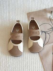 儿童拼接时尚设计舒适防滑耐穿透气休闲平底鞋