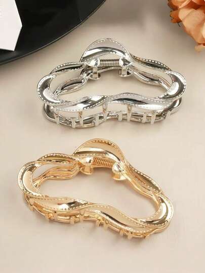 Y2K High-End Street Metallic And Leather Textured Hair Clip. Simple And Cool Hairpin, Large Shark Claw Clip. Suitable For Everyday Wear, Parties, Street Outings, Music Festivals, Holiday Gatherings, Parades, And Other Diverse Occasions, It Is A Versatile Stylish Accessory. Also Suitable For People With Thick Hair, And Makes A Great Gift For Friends And Family.