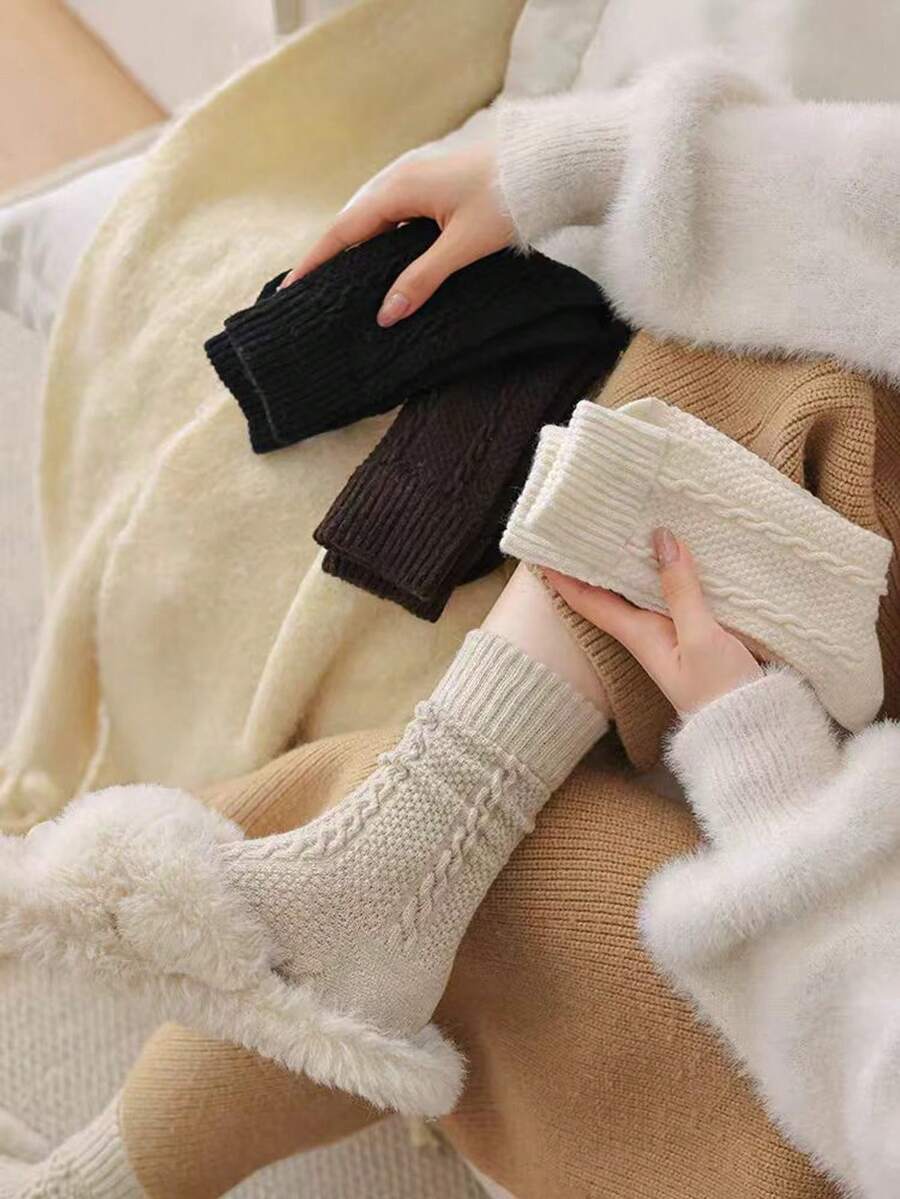 2 Pairs Women's Wool Socks, Autumn/Winter Warm Cable Knit Mid-Calf Socks, Thermal Lined Thick Crew Socks, Random Delivery - Multicolor - View 1