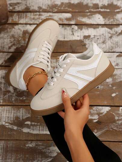 2025 Spring New Fashion Women White Skateboard Shoes, Breathable Casual Sneakers, Korean Ins Style