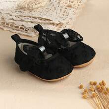 秋季新款 0-1岁 3-6-12个月 女婴可爱蕾丝蝴蝶结公主鞋，婴儿软底学步鞋 - 黑色 - 查看 6