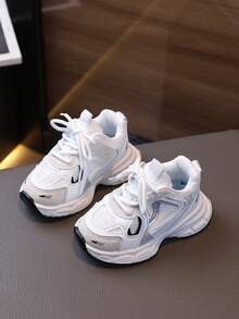 1双儿童透气网面软底防滑休闲厚底运动鞋，儿童运动跑步鞋 - 白色 - 查看 4